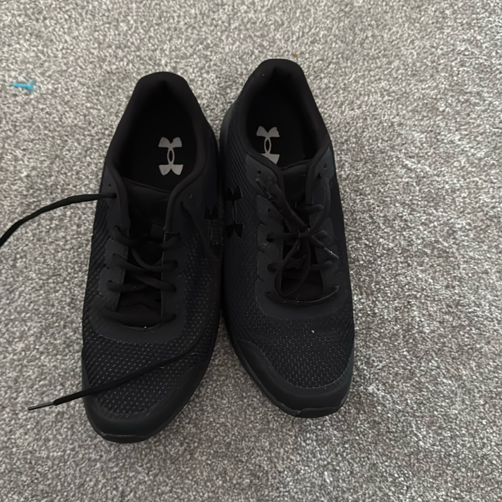 Men’s under armour surge 2